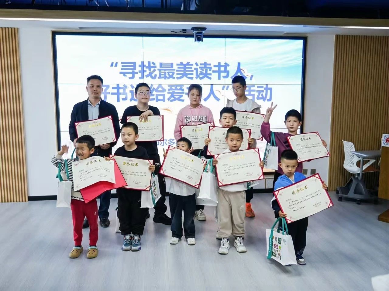 微信图片_20250421164046.jpg